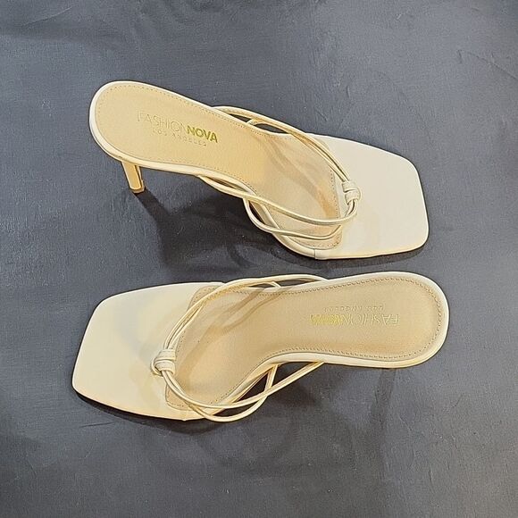 BRAND NEW FASHION NOVA HIGH HEEL STILETTOS SQUARE TOE SANDAL - Picture 9 of 16